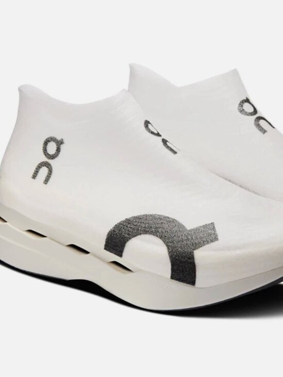 On Running Other - ON Cloudboom Strike LS Lightspray White/Black Cloud Limited Edition 3D AUTHENTIC